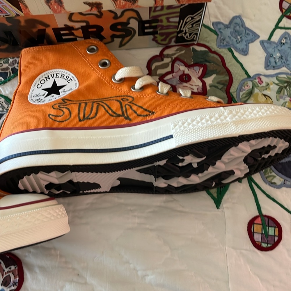 New In  Box Converse Chuck Taylor All Star High Tops Unisex Mens 4.5 Women’s 6.5 - Picture 3 of 7